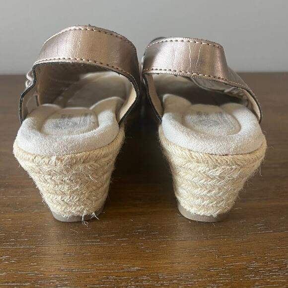 Earth Spirit Woman’s Espadrille Slingback Gold Metallic Wedge Sandals- Size 8 - Picture 4 of 10
